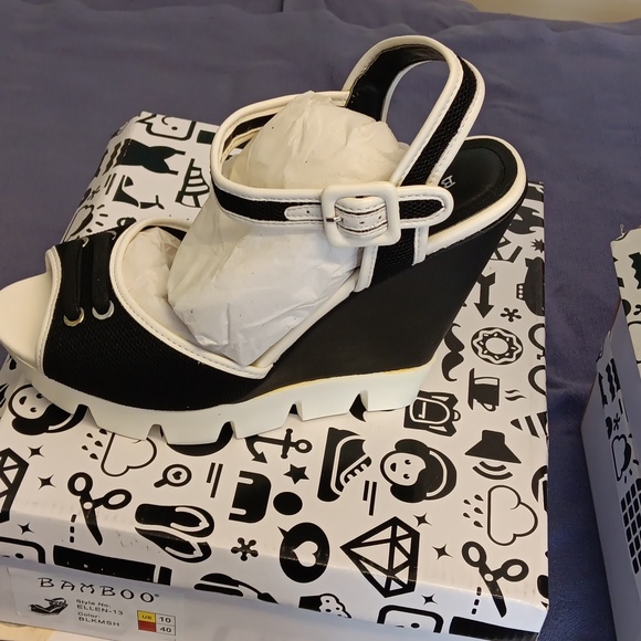 Bamboo - Picture 2 of 6